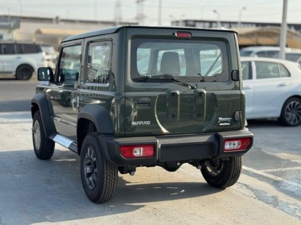 Новый Suzuki Jimny IV, 1.5 л, 2025 в Дубае от Titanum Cars Зеленый цвет. Other | AUTO.AE