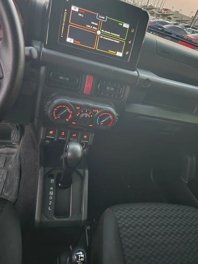 Подержанный Suzuki Jimny IV, 1.5 л, 2021 в Дубае от Abdo Al Muthanna Used Cars Черный цвет. GCC | AUTO.AE