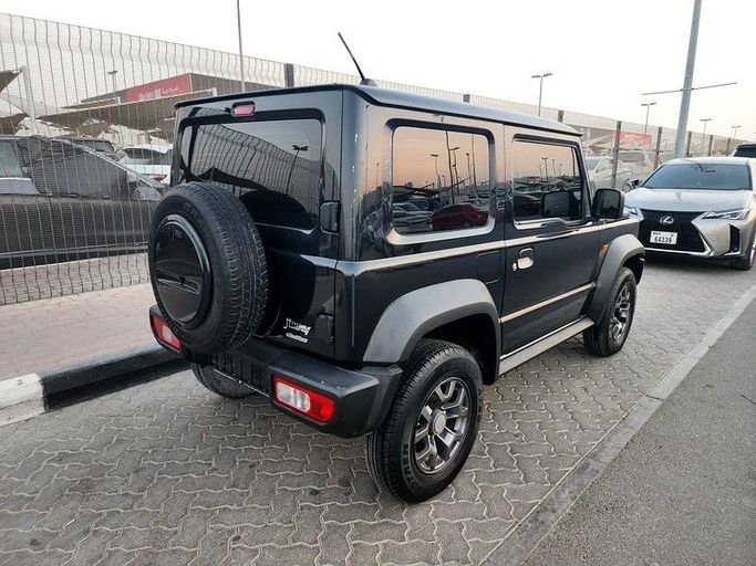 Подержанный Suzuki Jimny IV, 1.5 л, 2021 в Дубае от Abdo Al Muthanna Used Cars Черный цвет. GCC | AUTO.AE
