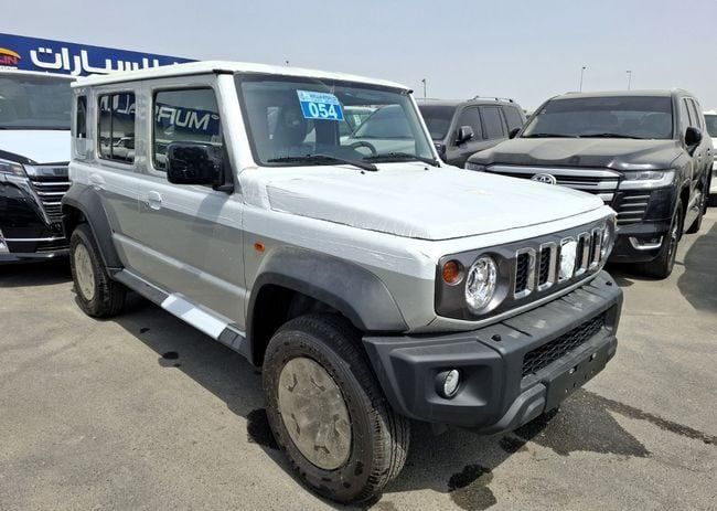 جديدة Suzuki Jimny رابعاً, 1.5 l, 2026 في في دبي من Mursalin Motors FZCO، اللون فضي. مواصفات الخليج | AUTO.AE