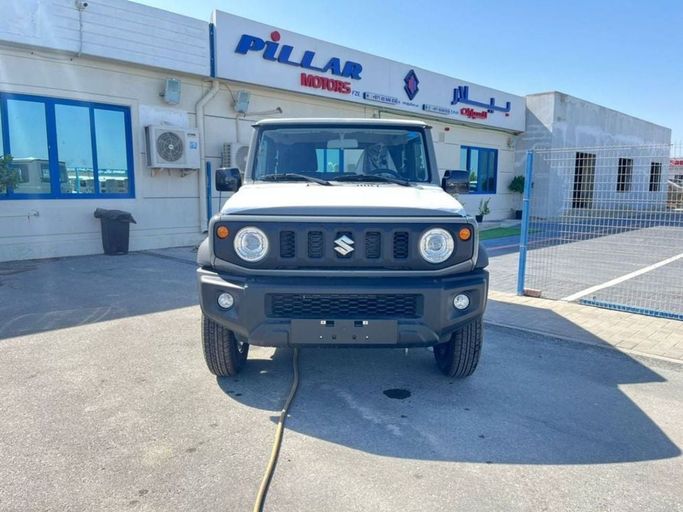 Новый Suzuki Jimny IV, 1.5 л, 2025 в Дубае от Pillar Motors Серый цвет. GCC | AUTO.AE