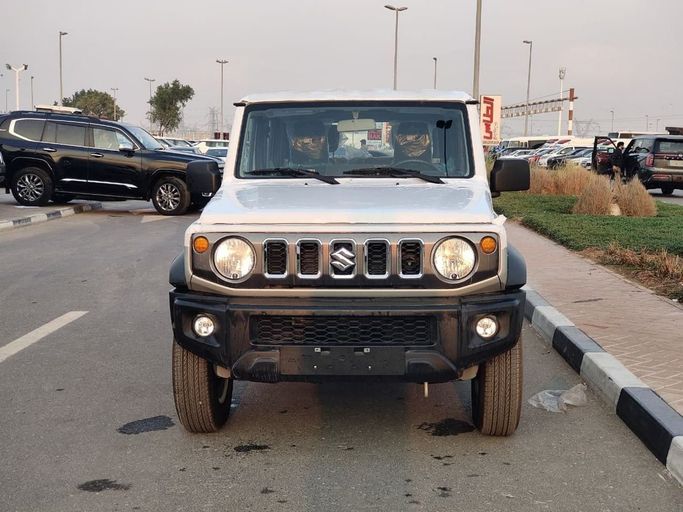 جديدة Suzuki Jimny رابعاً, 1.5 l, 2026 في في دبي من STYLE MOTORS FZE، اللون فضي. مواصفات الخليج | AUTO.AE | إعلان #256864
