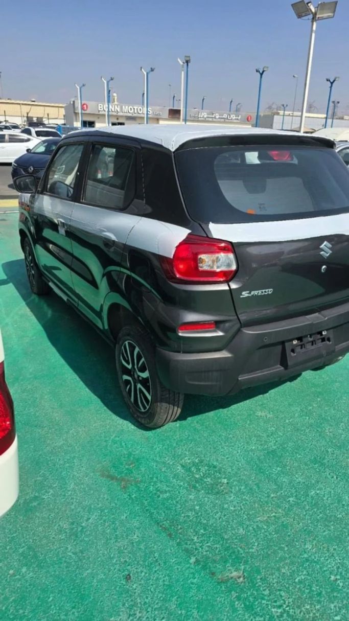 Новый Suzuki S-Presso, 1.0 л, 2024 в Дубае от Mohamed Hakim Motors Черный цвет. Other | AUTO.AE