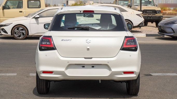 Новый Suzuki Swift VI, 1.2 л, 2023 в Дубае от Mohamed Hakim Motors Белый цвет. Other | AUTO.AE