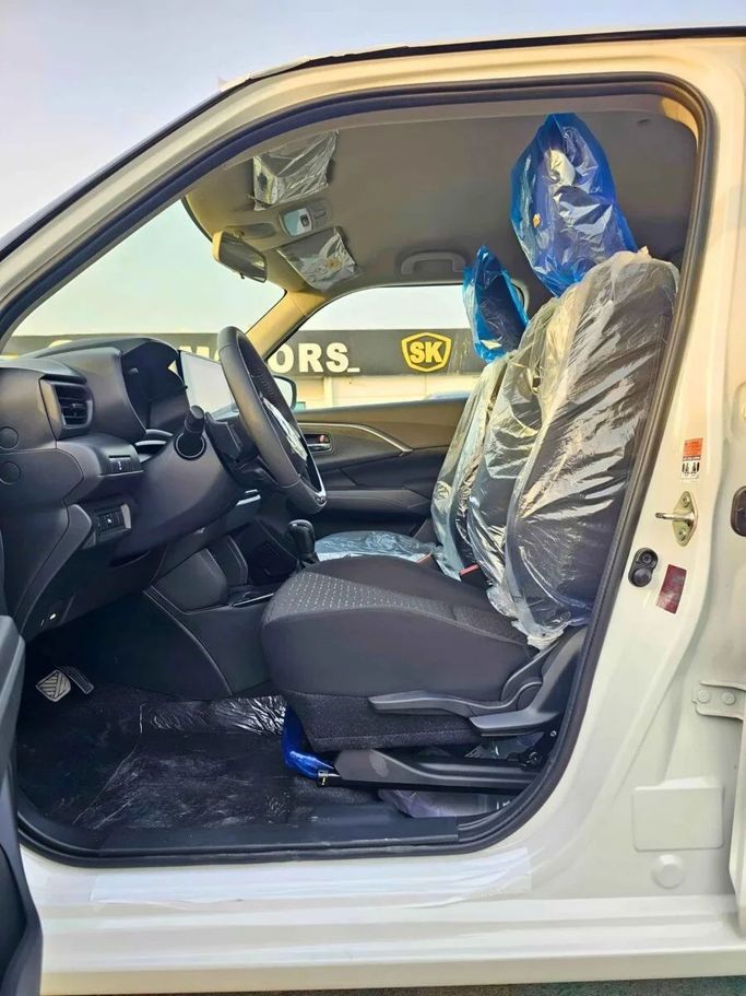 New Suzuki Swift VI, 1.2 l, 2025 in Dubai by SK Motors, White color. Other | AUTO.AE