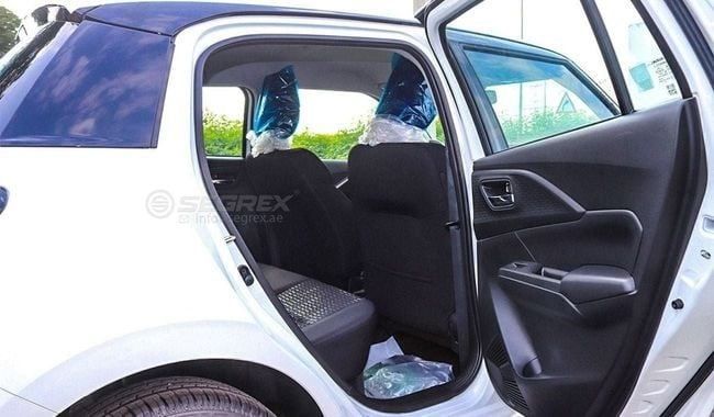 Новый Suzuki Swift VI, 1.2 л, 2025 в Дубае от Segrex Auto Белый цвет. GCC | AUTO.AE