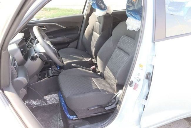 Новый Suzuki Swift VI, 1.2 л, 2025 в Дубае от Segrex Auto Серебристый цвет. GCC | AUTO.AE