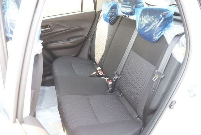 Новый Suzuki Swift VI, 1.2 л, 2025 в Дубае от Segrex Auto Серебристый цвет. GCC | AUTO.AE