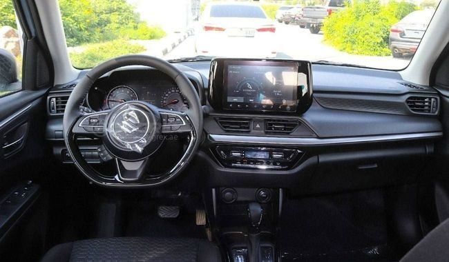 Новый Suzuki Swift VI, 1.2 л, 2025 в Дубае от Segrex Auto Серебристый цвет. GCC | AUTO.AE