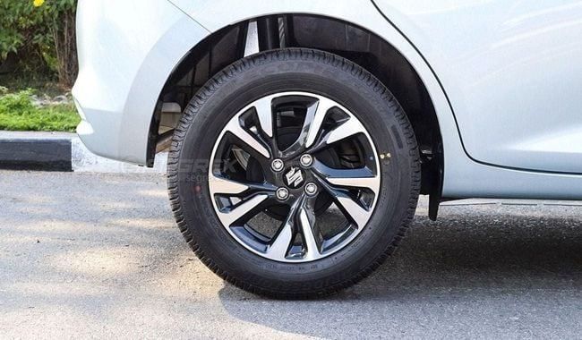 Новый Suzuki Swift VI, 1.2 л, 2025 в Дубае от Segrex Auto Серебристый цвет. GCC | AUTO.AE