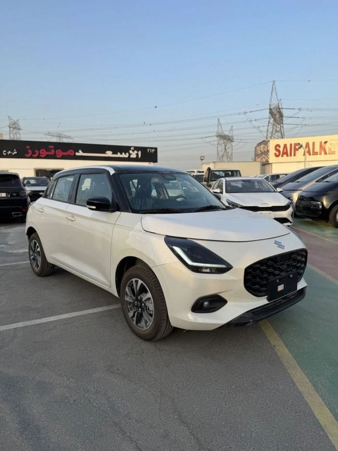 Новый Suzuki Swift V, 1.2 л, 2025 в Дубае от Al Asaad Motors FZCO Белый цвет. GCC | AUTO.AE
