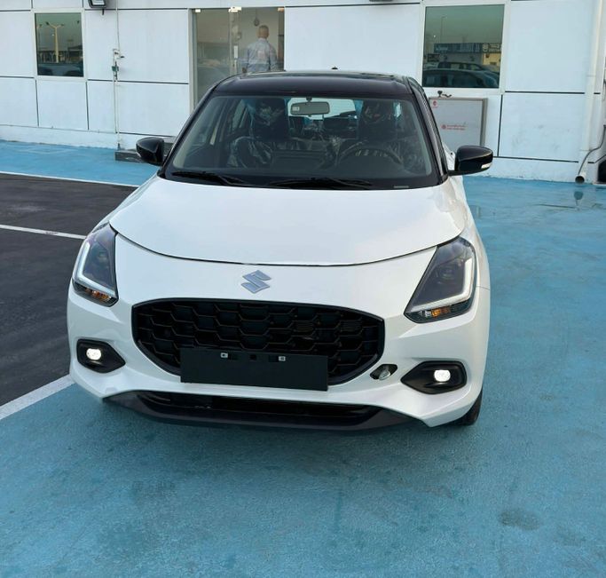 جديدة Suzuki Swift فيس ليفت V, 1.2 l, 2026 في في دبي، اللون أبيض. أخرى | AUTO.AE | إعلان #261214