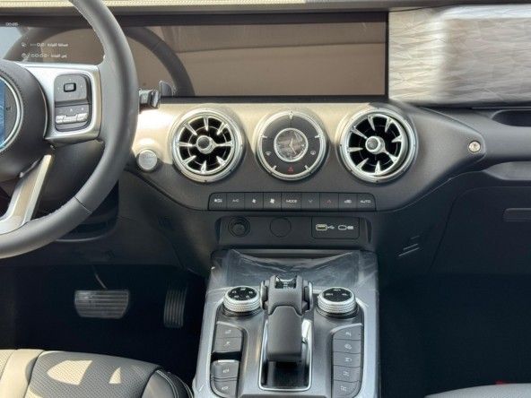Новый Tank 300 I Рестайлинг, 2.0 л, 2025 в Дубае от Titanum Cars Белый цвет. Other | AUTO.AE