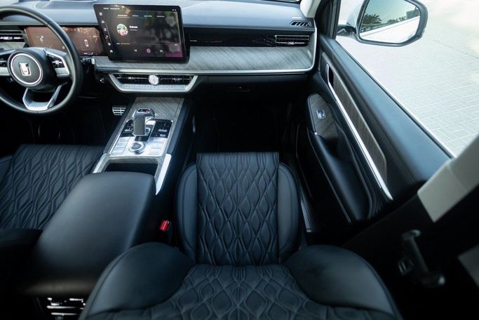 Подержанный Tank 500, 3.0 л, 2021 в Дубае от Linda Cars Белый цвет. GCC | AUTO.AE