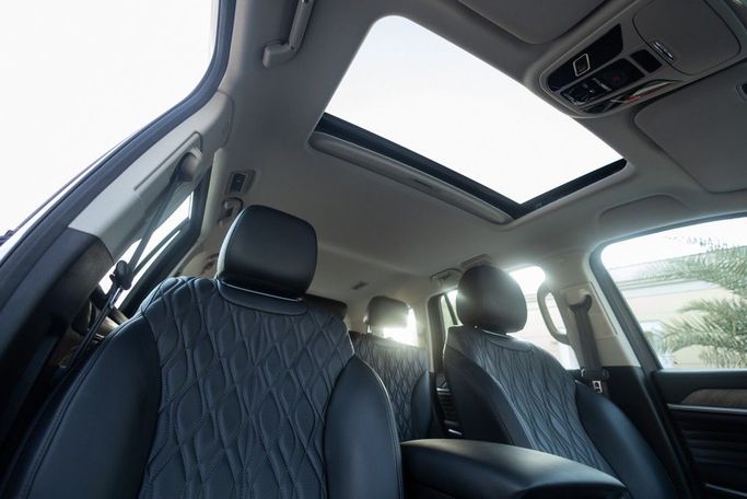 Подержанный Tank 500, 3.0 л, 2021 в Дубае от Linda Cars Белый цвет. GCC | AUTO.AE