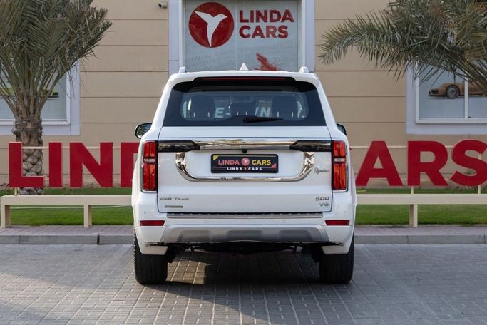 Подержанный Tank 500, 3.0 л, 2021 в Дубае от Linda Cars Белый цвет. GCC | AUTO.AE