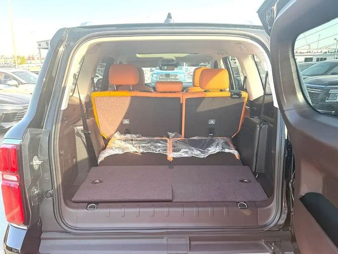 New Tank 500 I, 2.0 l, 2025 in Dubai by Valcor Auto, Black color. GCC Specs | AUTO.AE