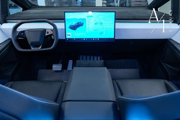 Подержанный Tesla Cybertruck Cyberbeast, 2024 в Дубае от A1 Luxury Motors Черный цвет. Американская | AUTO.AE