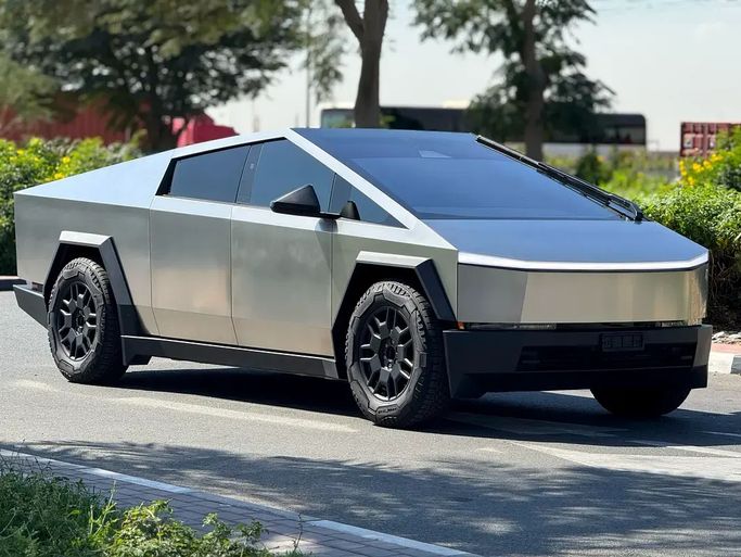 Used Tesla Cybertruck Cyberbeast, 2024 in UAE, Dubai by Royal Motors, Silver color. American Specs | AUTO.AE | Listing #295352
