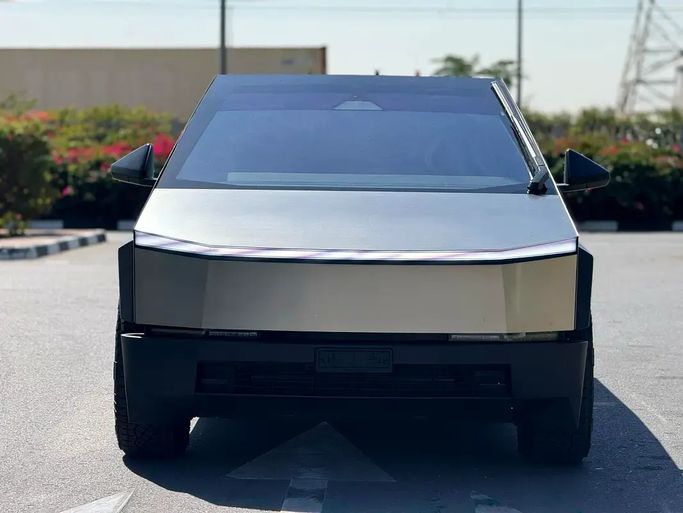 Used Tesla Cybertruck Cyberbeast, 2024 in UAE, Dubai by Royal Motors, Silver color. American Specs | AUTO.AE | Listing #295352 — photo 2 of 20
