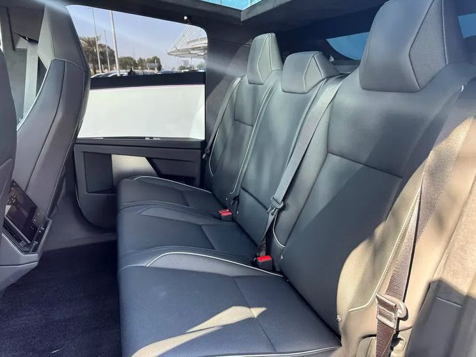 Used Tesla Cybertruck Cyberbeast, 2024 in UAE, Dubai by Royal Motors, Silver color. American Specs | AUTO.AE | Listing #295352 — photo 11 of 20