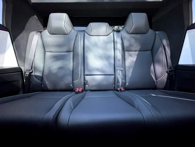 Used Tesla Cybertruck Cyberbeast, 2024 in UAE, Dubai by Royal Motors, Silver color. American Specs | AUTO.AE | Listing #295352 — photo 13 of 20