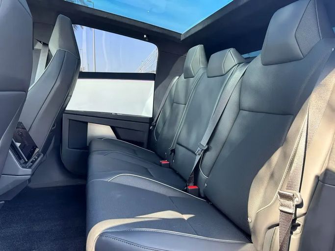 Used Tesla Cybertruck Cyberbeast, 2024 in UAE, Dubai by Royal Motors, Silver color. American Specs | AUTO.AE | Listing #295352 — photo 14 of 20