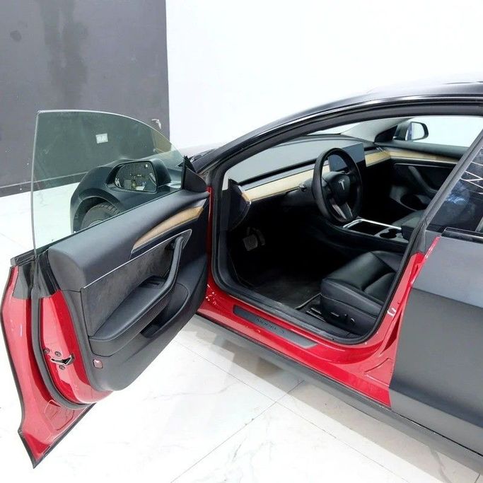 Used Tesla Model 3 Long Range I, 2021 in Dubai by Carzilla Motors, Black color. GCC Specs | AUTO.AE