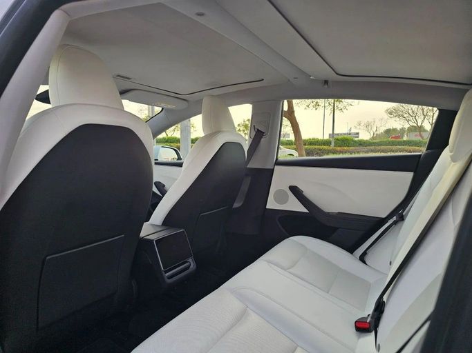 Used Tesla Model 3 Long Range I Facelift, 2024 in Dubai by US Motors, White color. GCC Specs | AUTO.AE