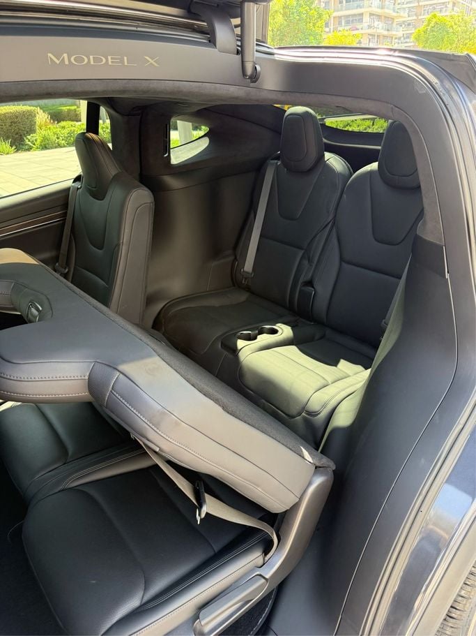 Used Tesla Model X Long Range I Facelift, 2023 in Dubai, Grey color. GCC Specs | AUTO.AE