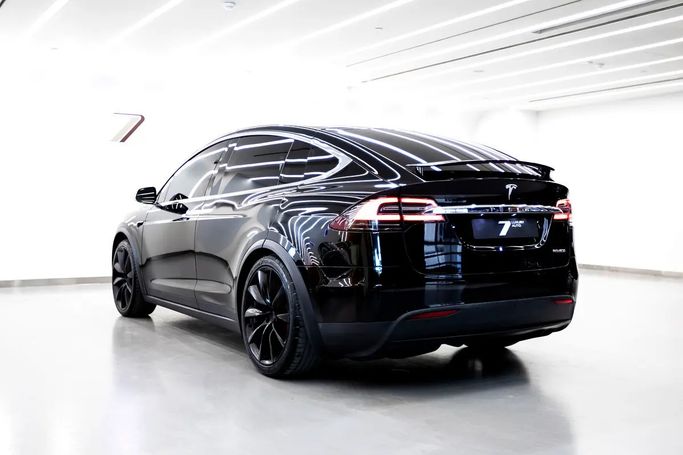 مستعملة Tesla Model X Performance I، 2019 في الإمارات، دبي من 7 Luxury Auto، اللون أسود. المواصفات الأوروبية | AUTO.AE | إعلان #281706 — صورة 5 من 17