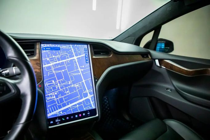 مستعملة Tesla Model X Performance I، 2019 في الإمارات، دبي من 7 Luxury Auto، اللون أسود. المواصفات الأوروبية | AUTO.AE | إعلان #281706 — صورة 12 من 17