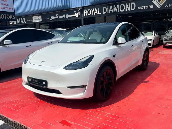 مستعملة ⁦Tesla Model Y Long Range I، 2023⁩ في في الإمارات, دبي من Royal Diamond Motors، اللون أبيض. مواصفات الخليج | AUTO.AE | إعلان #290859