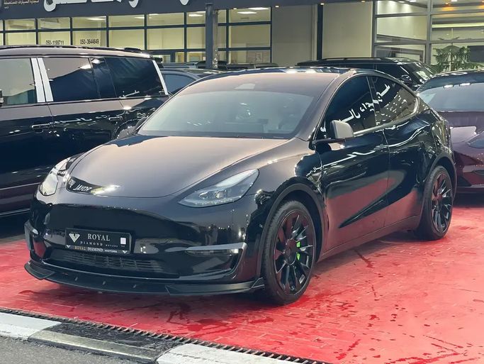 مستعملة ⁦Tesla Model Y Long Range Dual Motor I، 2024⁩ في في الإمارات, دبي من Royal Diamond Motors، اللون أسود. مواصفات الخليج | AUTO.AE | إعلان #290873