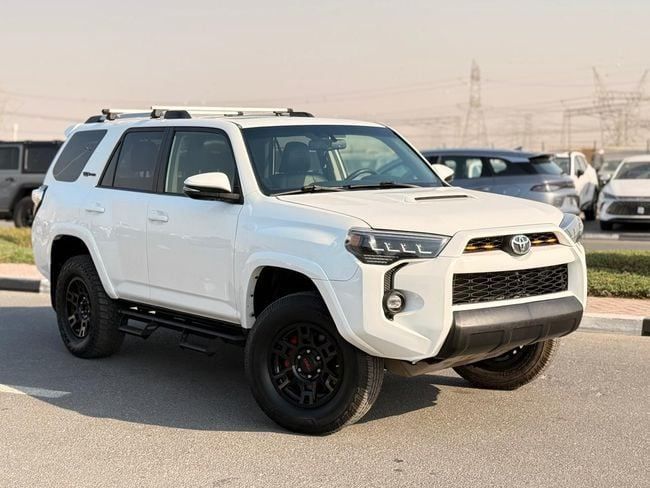 Подержанный Toyota 4Runner V Рестайлинг, 4.0 л, 2018 в Дубае от GHAZNI MOTORS Белый цвет. Американская | AUTO.AE | Объявление #259165