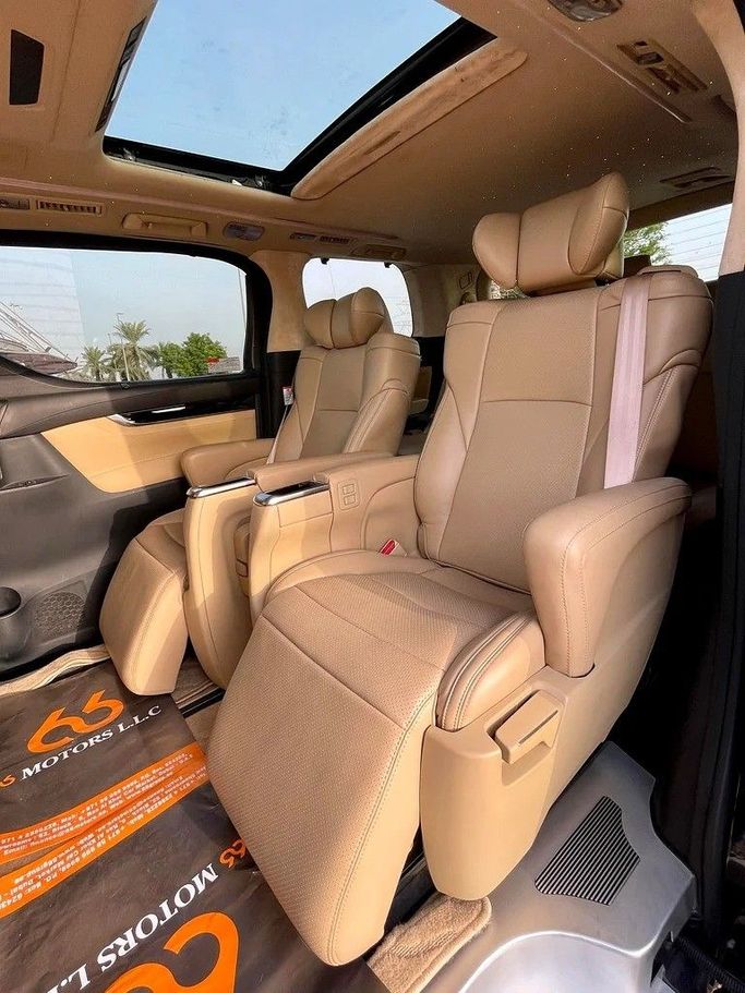 Used Toyota Alphard III Facelift, 3.5 l, 2019 in Dubai by 66 Motors, Black color. European Specs | AUTO.AE
