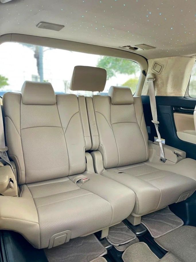 Used Toyota Alphard III Facelift, 3.5 l, 2019 in Dubai by 66 Motors, Black color. European Specs | AUTO.AE