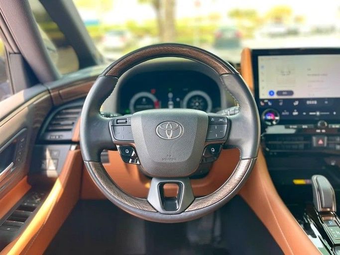 Used Toyota Alphard IV, 2.5 l, 2024 in Dubai by 66 Motors, Black color. Japanese Specs | AUTO.AE