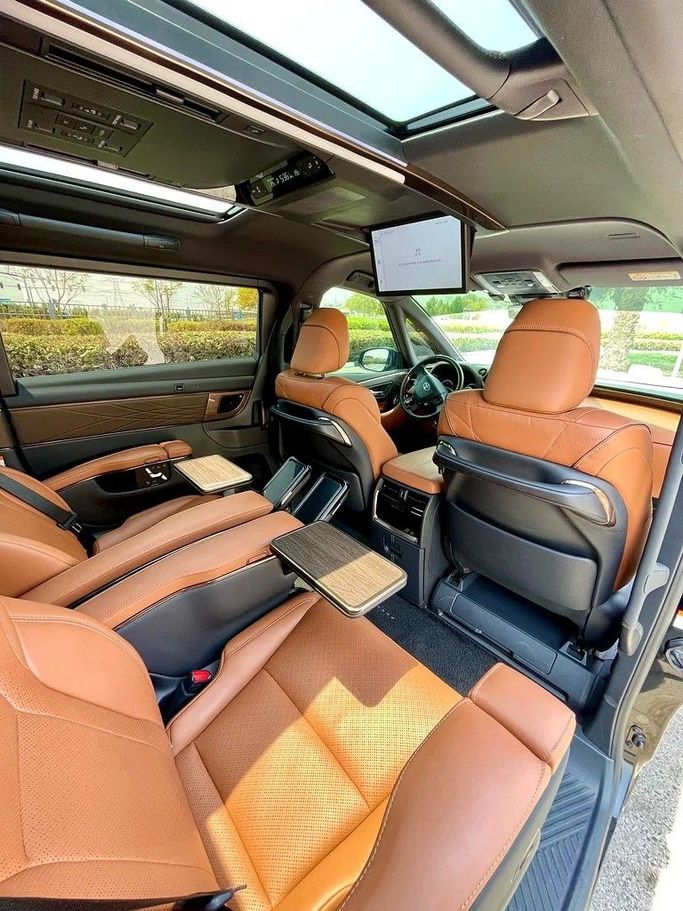 Used Toyota Alphard IV, 2.5 l, 2024 in Dubai by 66 Motors, Black color. Japanese Specs | AUTO.AE