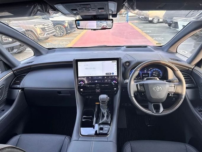 Новый Toyota Alphard IV, 2.5 л, 2024 в Дубае от Allied Motors Черный цвет. Японская | AUTO.AE