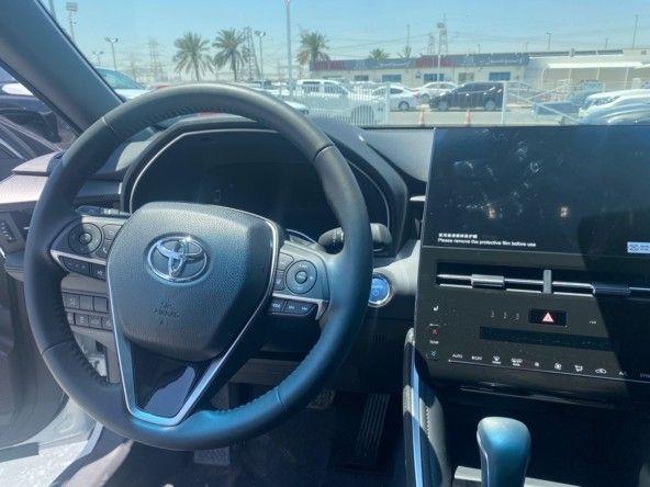Новый Toyota Avalon V, 2.5 л, 2023 в Дубае от Titanum Cars Белый цвет. Other | AUTO.AE
