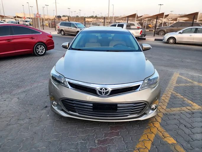 Used ⁦Toyota Avalon IV, 2.5 l, 2014⁩ in UAE, Dubai by Abdo Al Muthanna Used Cars, Golden color. GCC Specs | AUTO.AE | Listing #290747