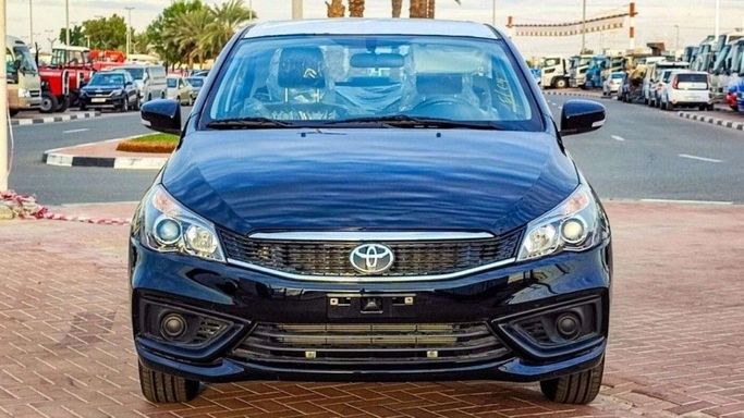 جديدة Toyota Belta ثانياً, 1.5 l, 2023 في في دبي من TARGET MOTORS FZE، اللون أسود. مواصفات الخليج | AUTO.AE