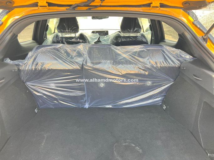 Used Toyota C-HR I, 1.2 l, 2017 in Dubai by Alhamd Motors, Yellow color. Other | AUTO.AE
