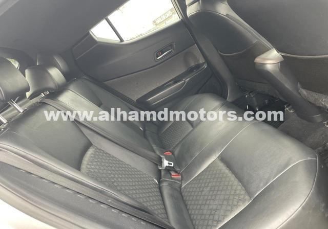 Used Toyota C-HR I Facelift, 1.2 l, 2020 in Dubai by Alhamd Motors, Silver color. Other | AUTO.AE