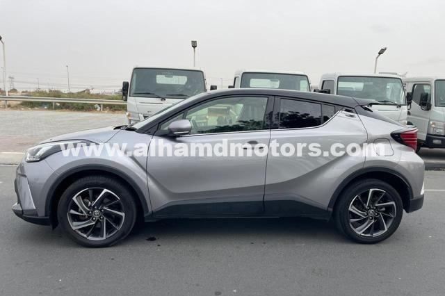 Used Toyota C-HR I Facelift, 1.2 l, 2020 in Dubai by Alhamd Motors, Silver color. Other | AUTO.AE