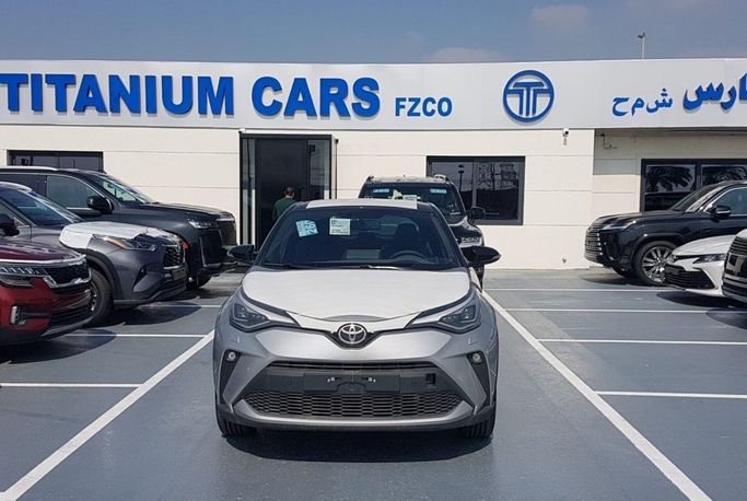 Новый Toyota C-HR I Рестайлинг, 1.2 л, 2022 в Дубае от Titanum Cars Серебристый цвет. Other | AUTO.AE