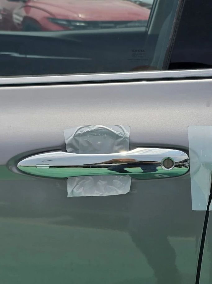 New Toyota Camry IX (XV80) China Market, 2.5 l, 2025 in Dubai by Mohamed Hakim Motors, Grey color. Other | AUTO.AE