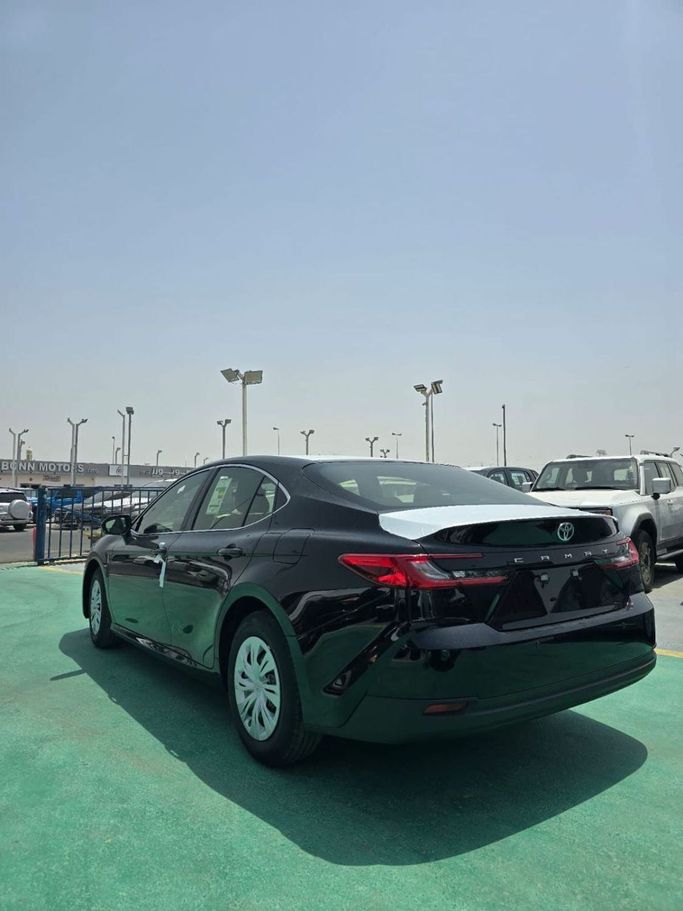 New Toyota Camry IX (XV80), 2.5 l, 2025 in Dubai by Mohamed Hakim Motors, Black color. GCC Specs | AUTO.AE