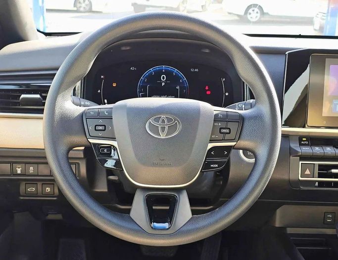 New Toyota Camry IX (XV80), 2.5 l, 2025 in Dubai by SK Motors, White color. GCC Specs | AUTO.AE